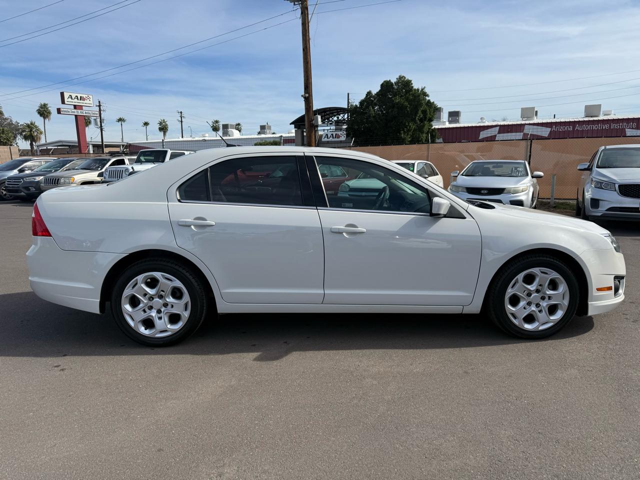 Ford Fusion I4 SE 2011