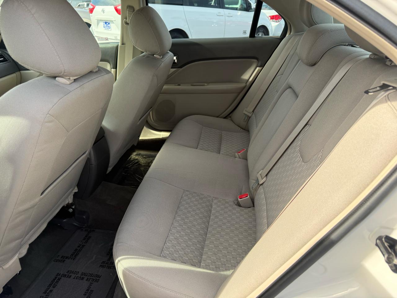 Ford Fusion I4 SE 2011