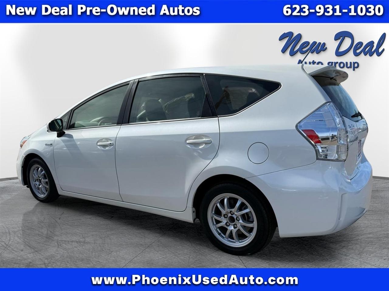 Toyota Prius V Two 2012