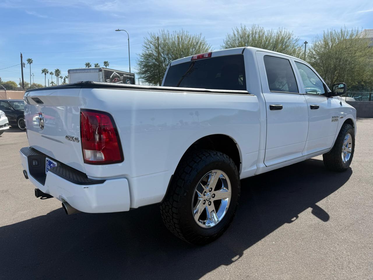 RAM 1500 4WD Crew Cab 140.5" Express 2013
