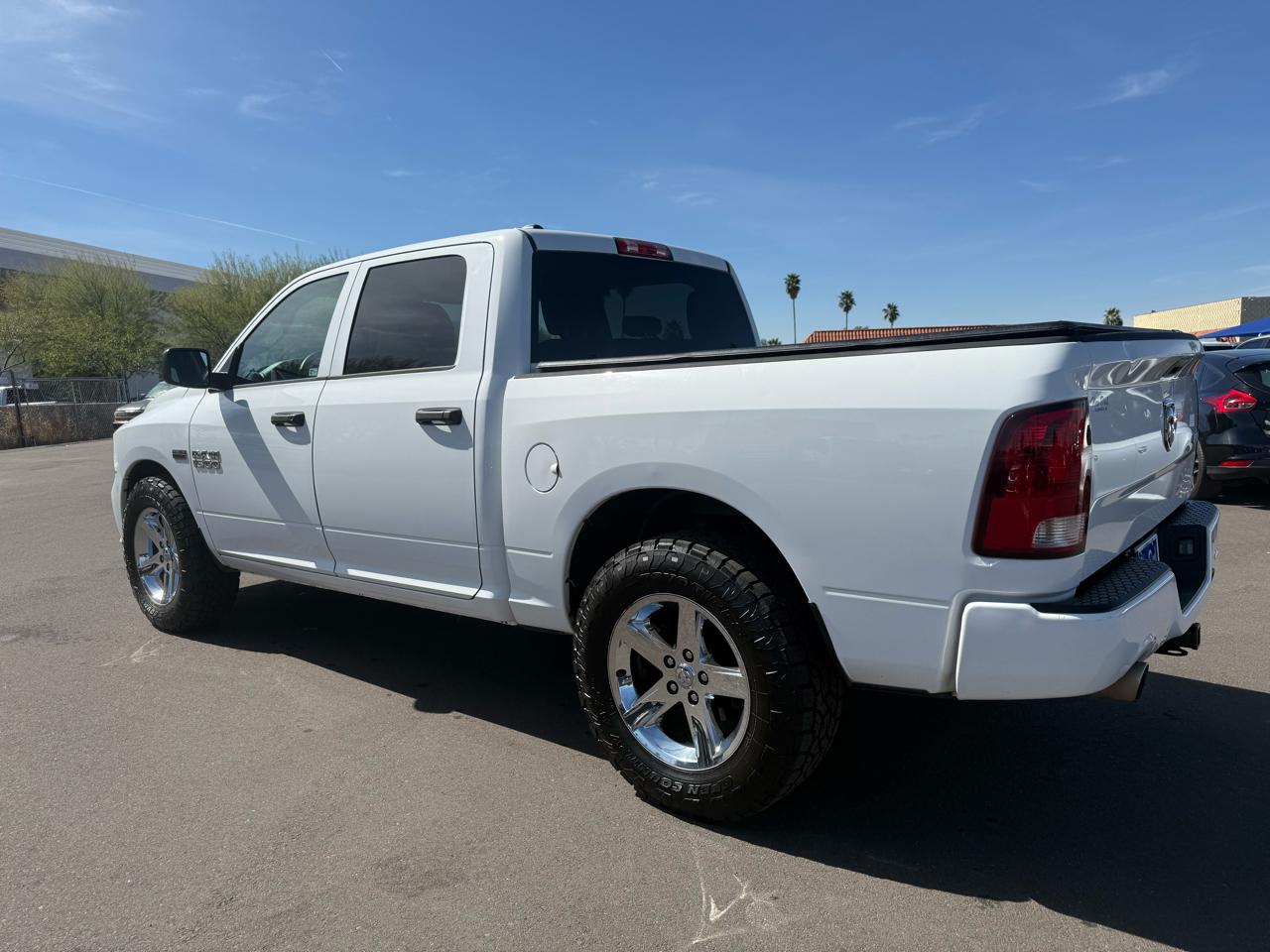RAM 1500 4WD Crew Cab 140.5" Express 2013