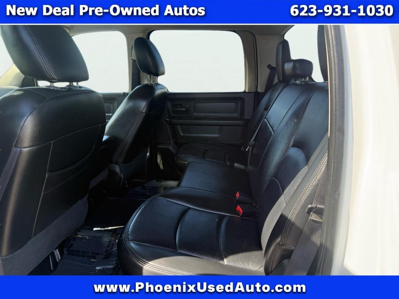 RAM 1500 4WD Crew Cab 140.5" Express 2013