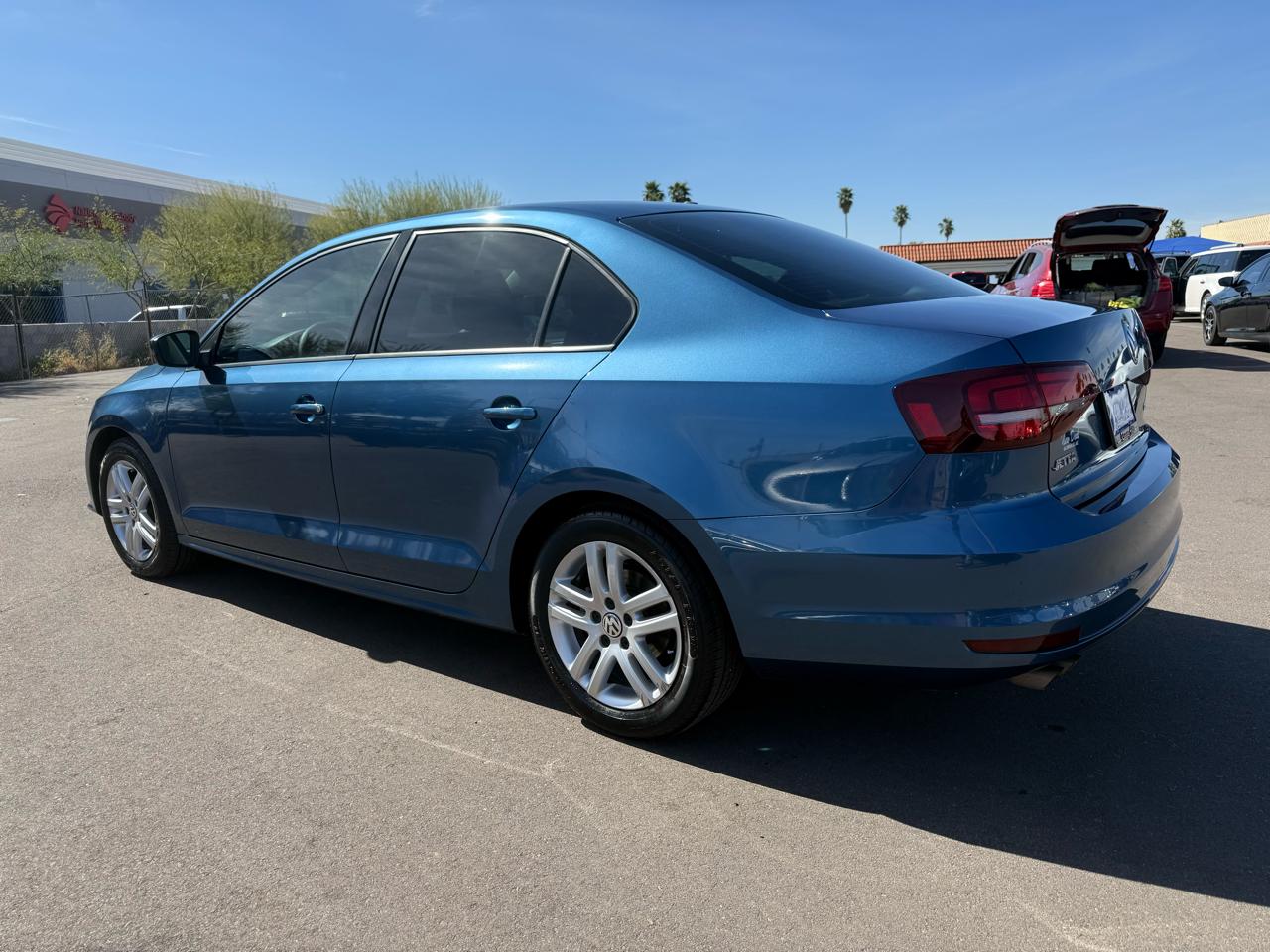 Volkswagen Jetta 1.4T S 6A 2018
