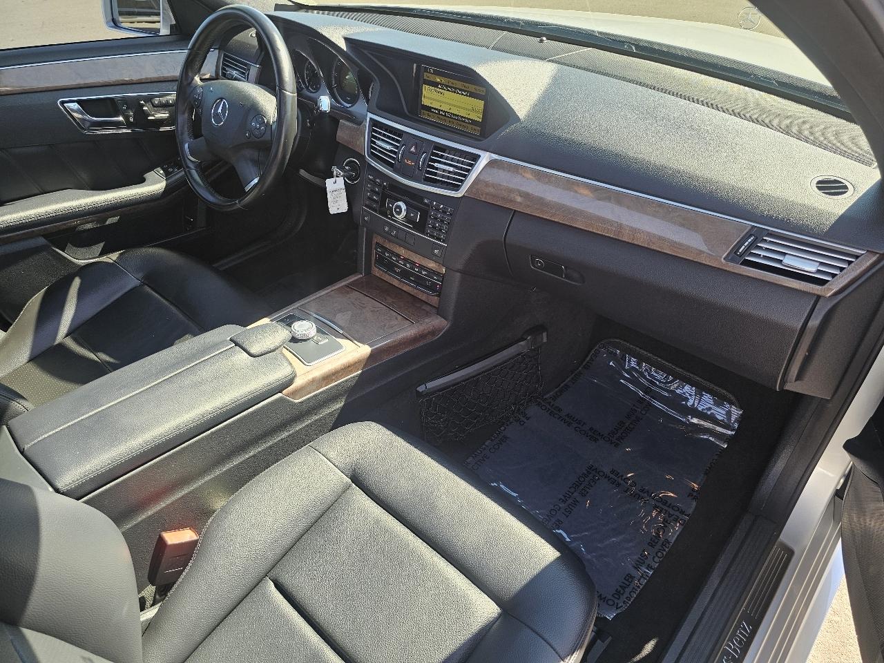 Mercedes-Benz E-Class E350 Sedan 2011