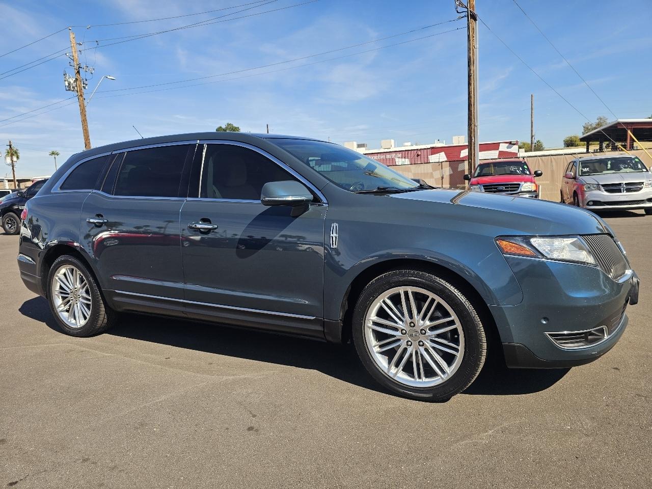 Lincoln MKT 3.5L with EcoBoost AWD 2016