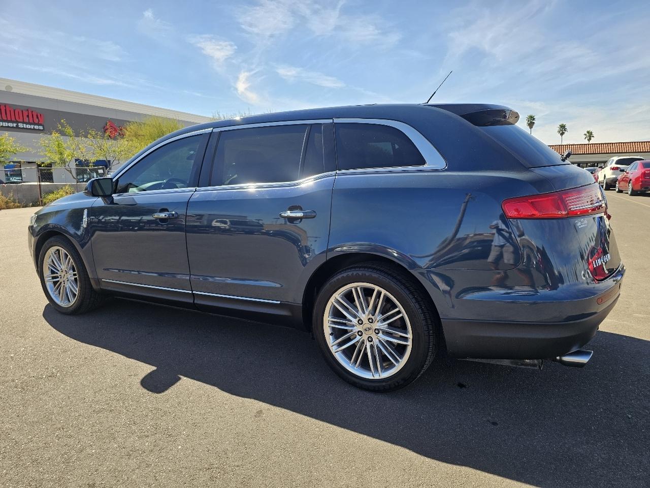 Lincoln MKT 3.5L with EcoBoost AWD 2016