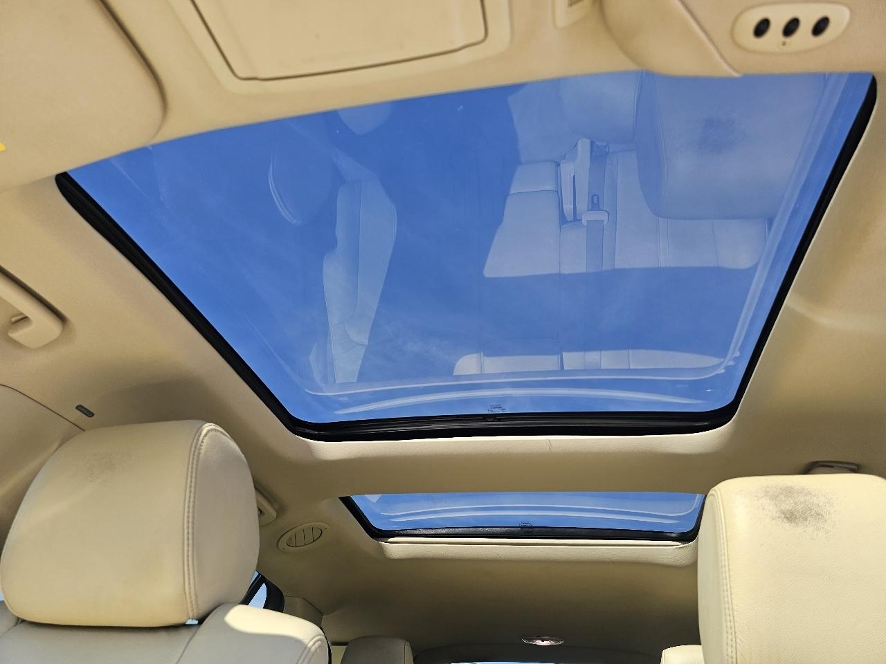 Lincoln MKT 3.5L with EcoBoost AWD 2016