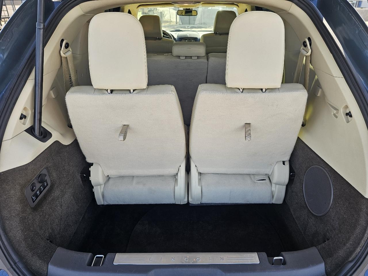 Lincoln MKT 3.5L with EcoBoost AWD 2016