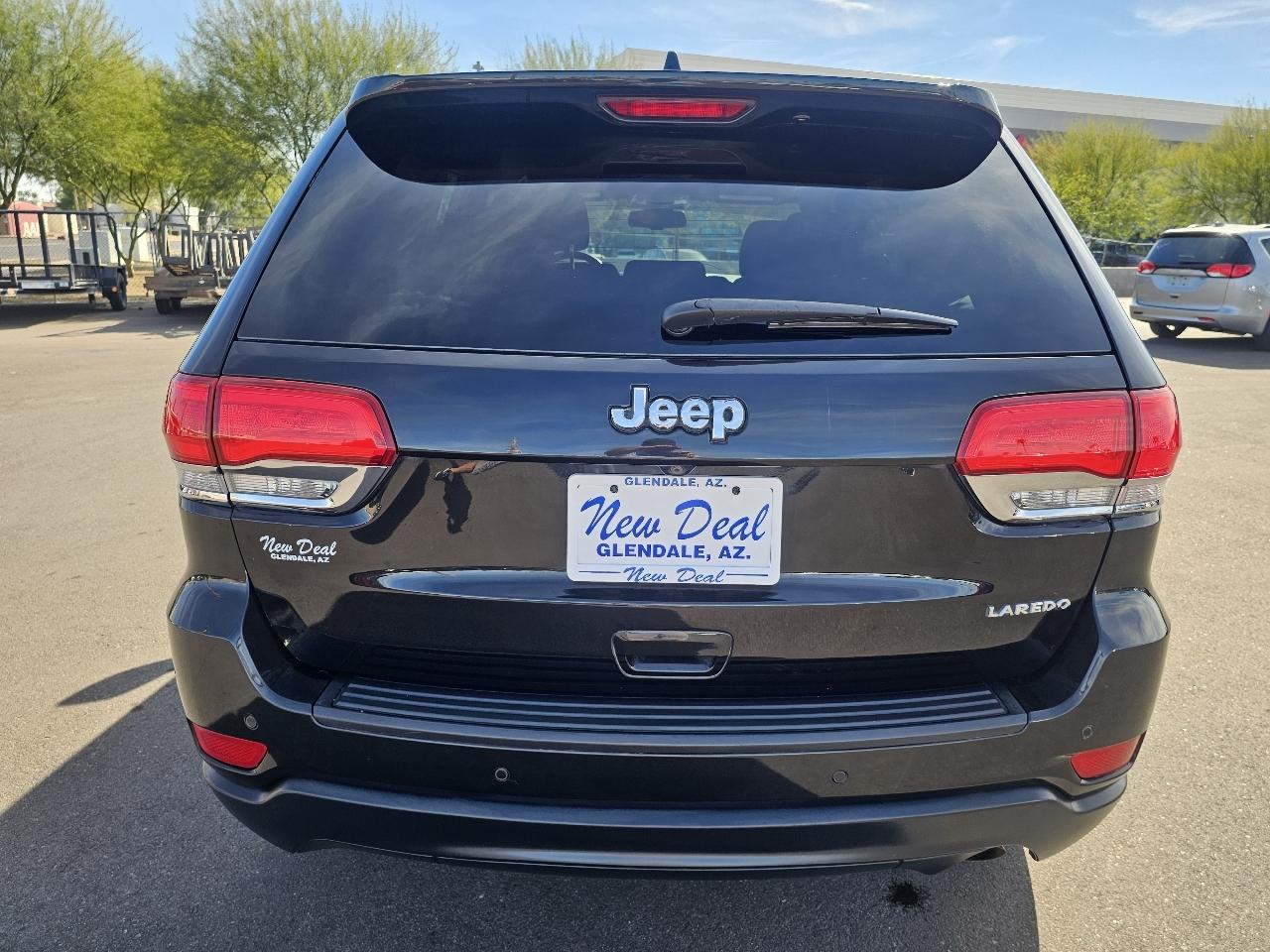 Jeep Grand Cherokee Laredo 2WD 2016