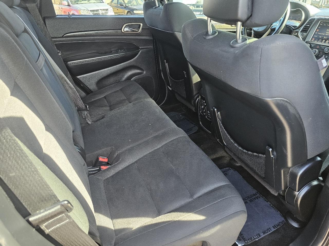 Jeep Grand Cherokee Laredo 2WD 2016