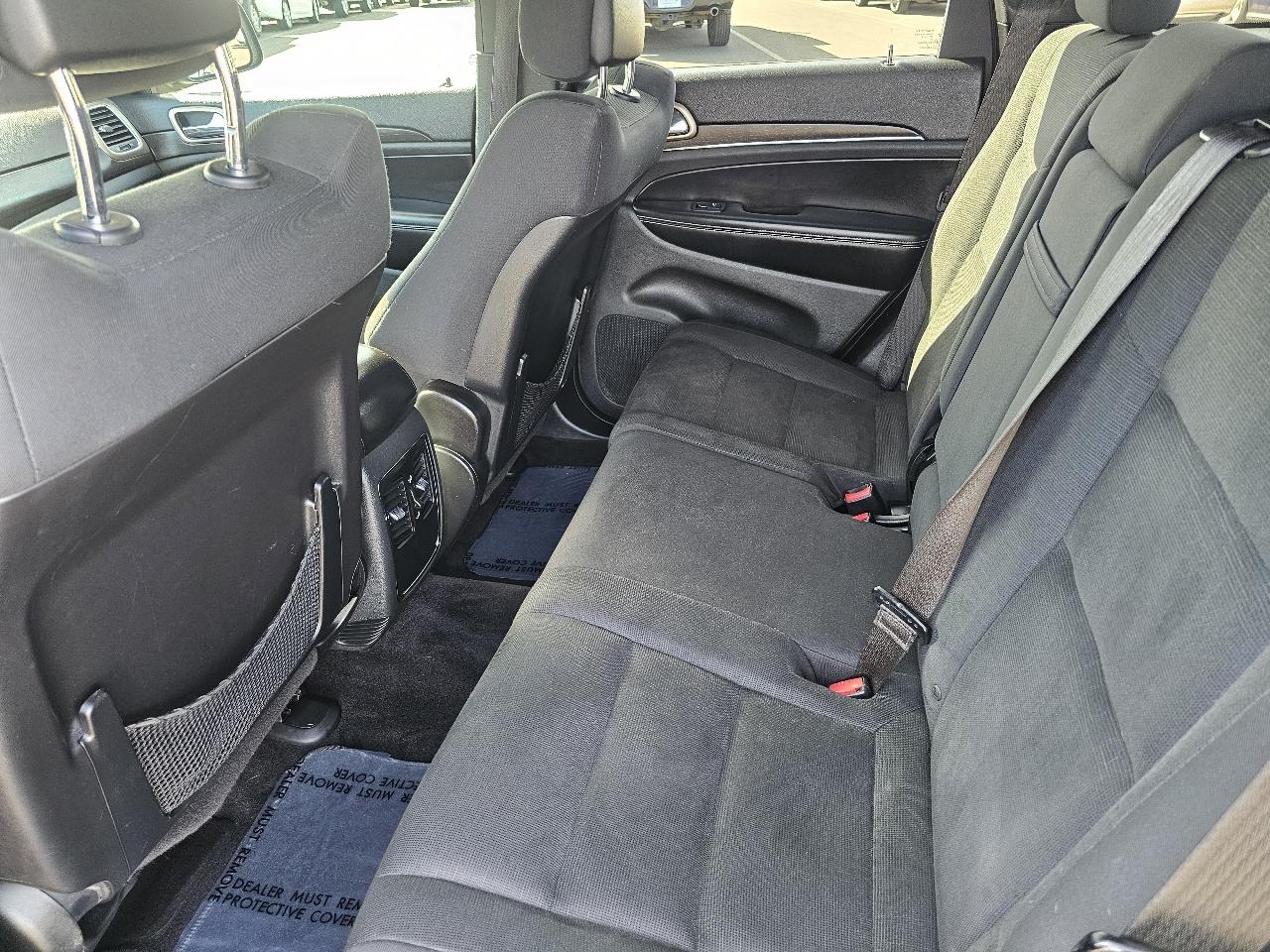 Jeep Grand Cherokee Laredo 2WD 2016