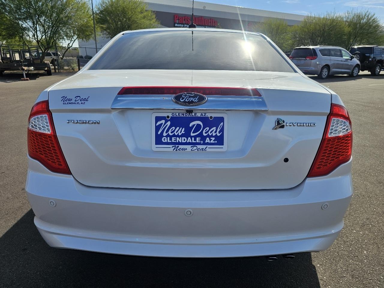 Ford Fusion Hybrid Sedan 2010