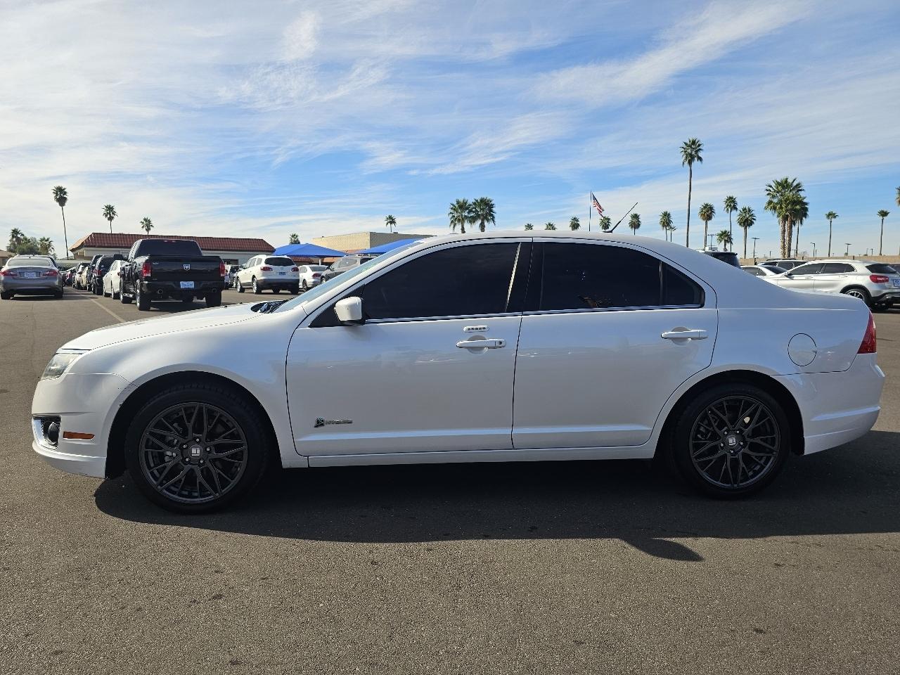 Ford Fusion Hybrid Sedan 2010