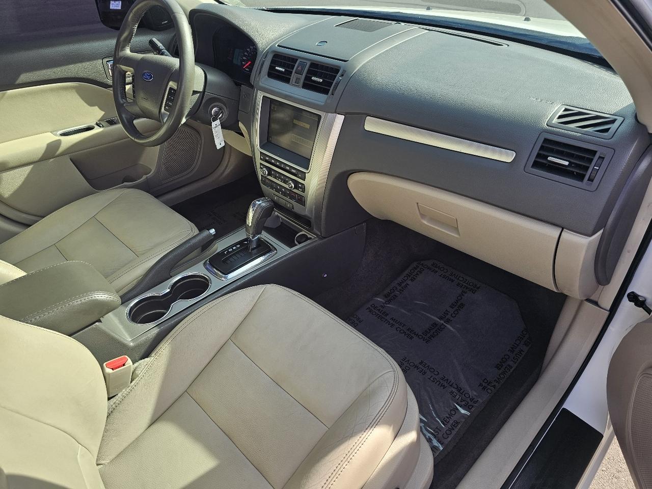 Ford Fusion Hybrid Sedan 2010