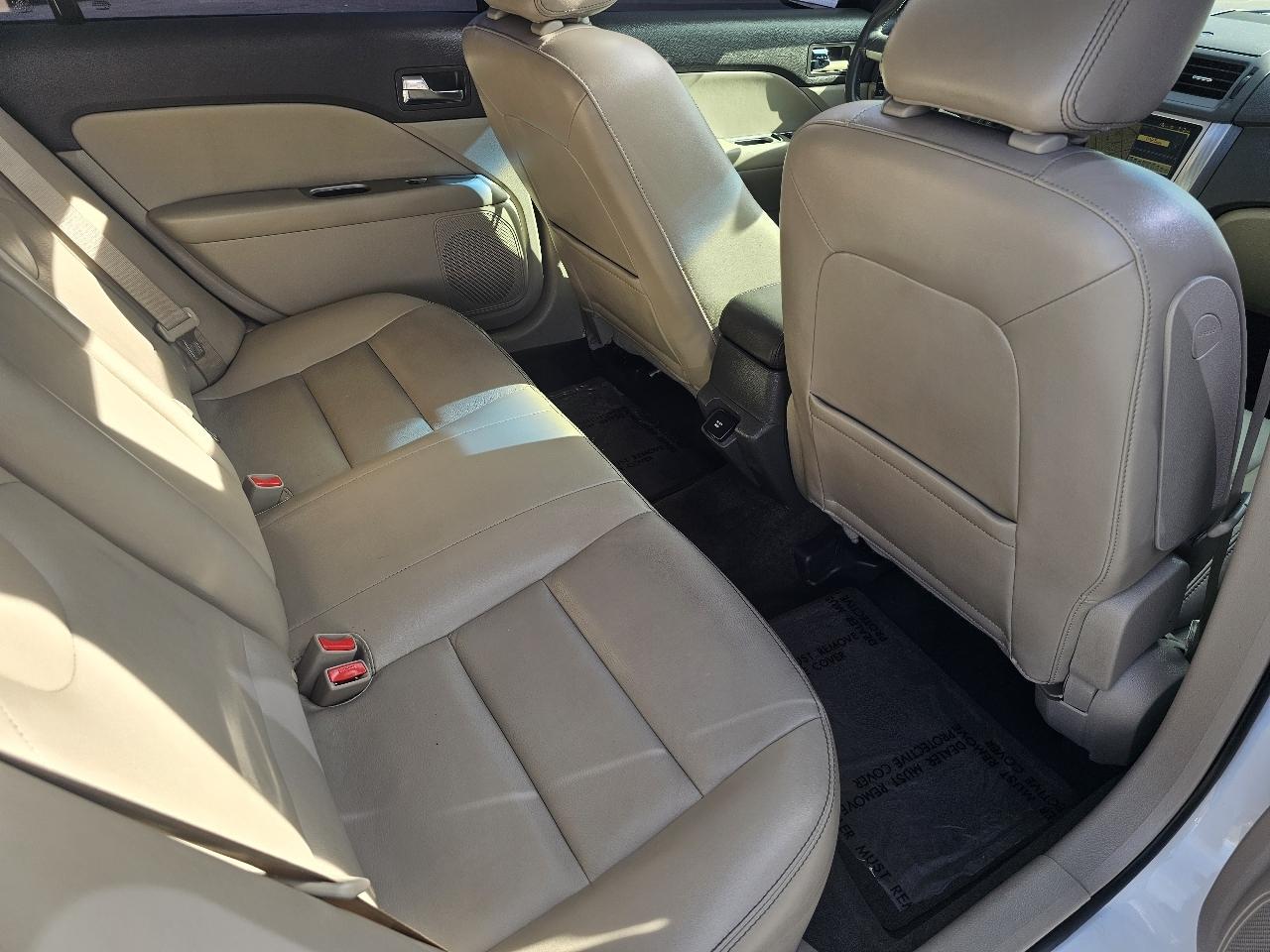 Ford Fusion Hybrid Sedan 2010