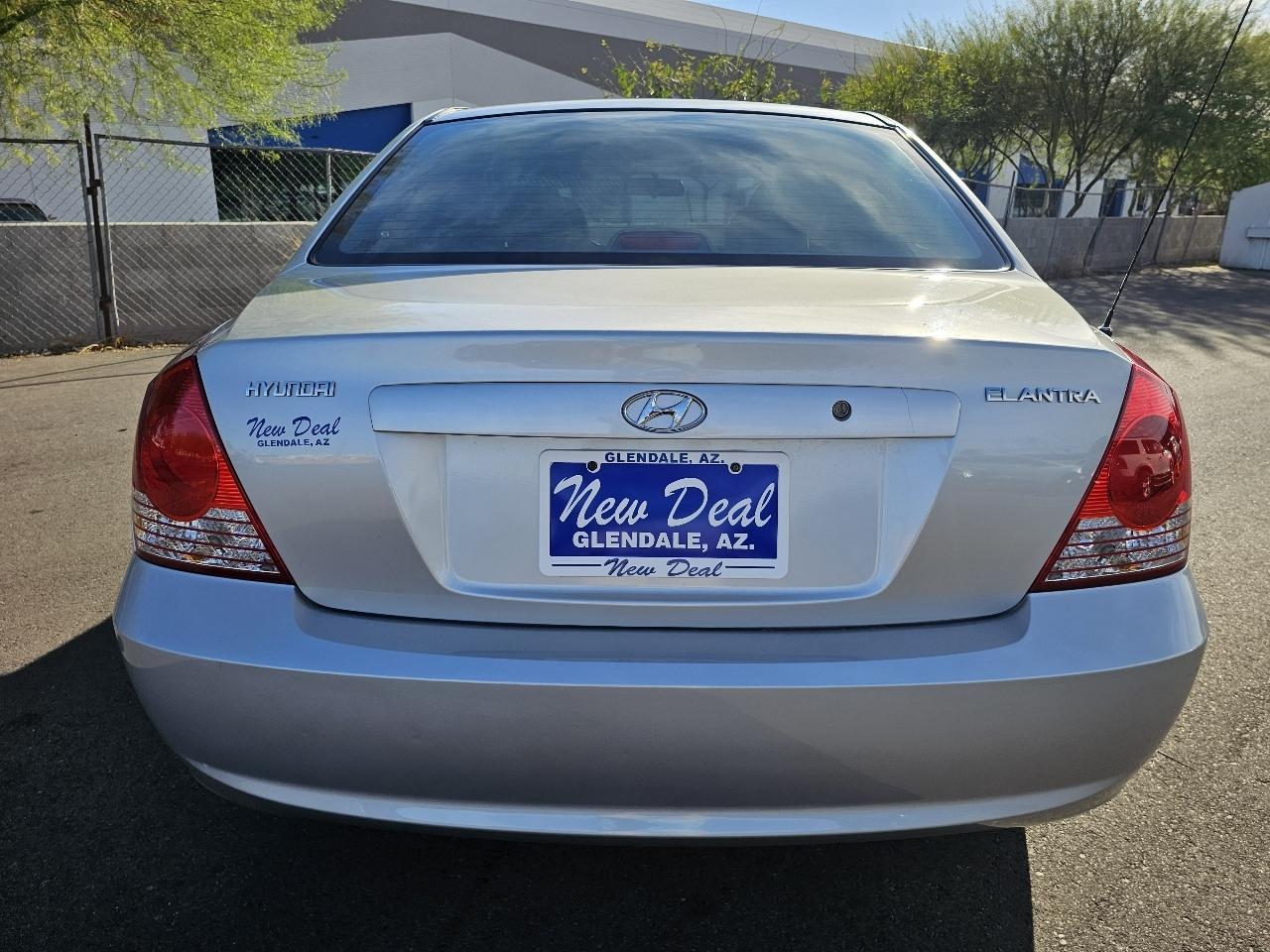 Hyundai Elantra GLS 4-Door 2005