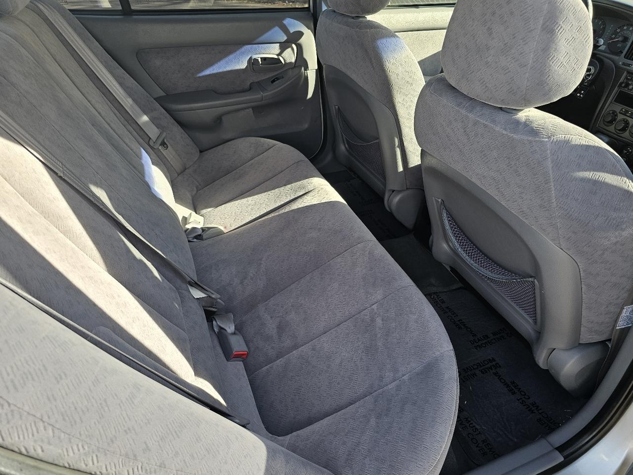 Hyundai Elantra GLS 4-Door 2005