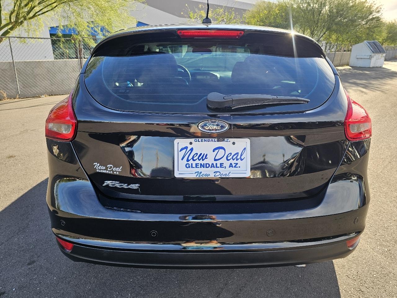 Ford Focus SEL Hatch 2017