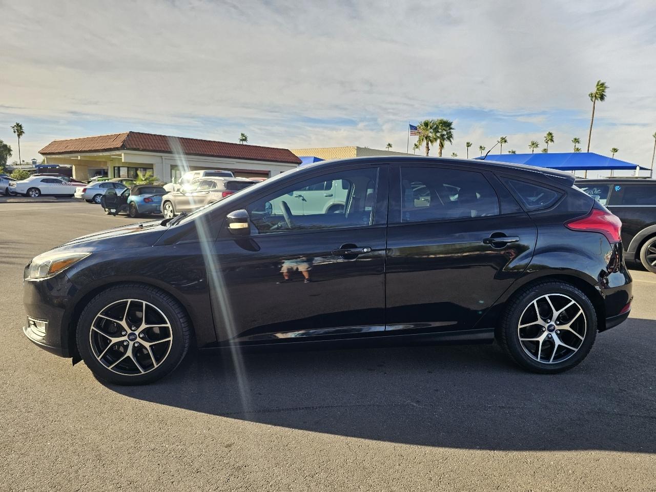 Ford Focus SEL Hatch 2017