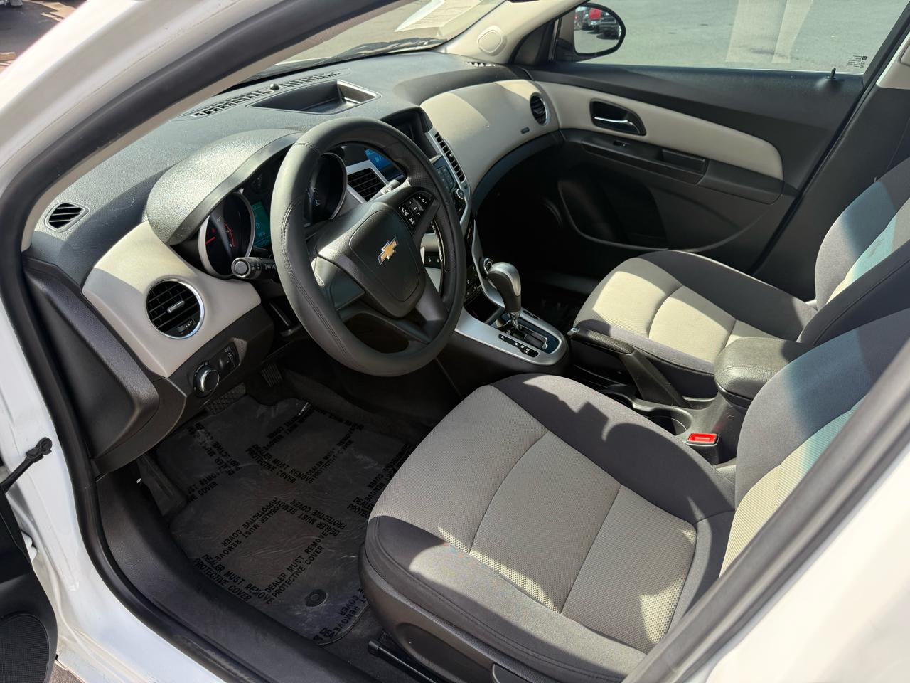 Chevrolet Cruze LS Auto 2014