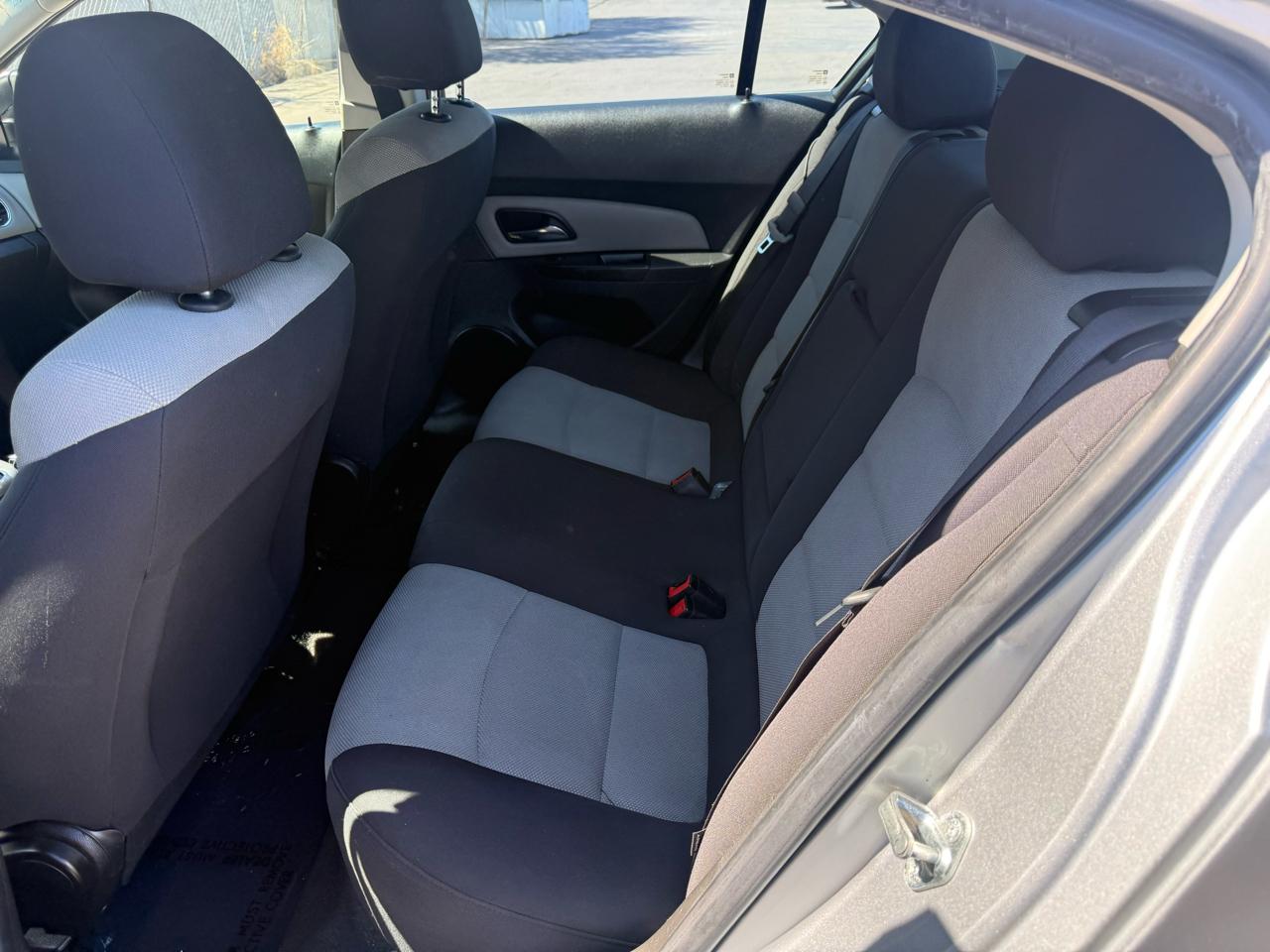 Chevrolet Cruze LS Auto 2013