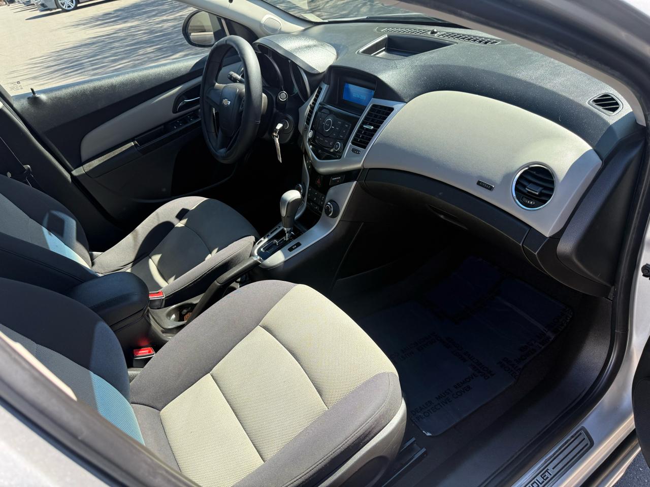 Chevrolet Cruze LS Auto 2013