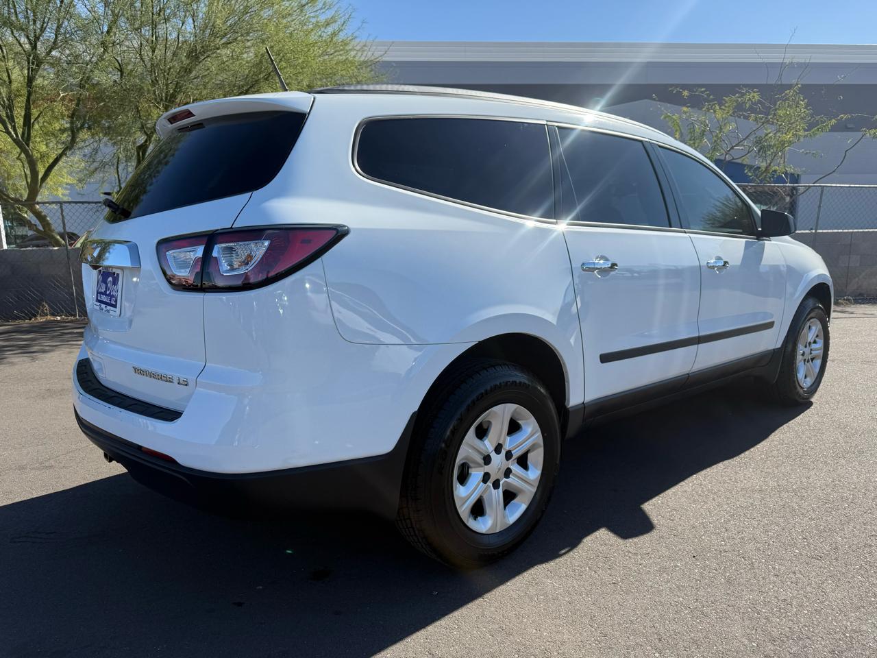 Chevrolet Traverse LS FWD w/PDC 2016