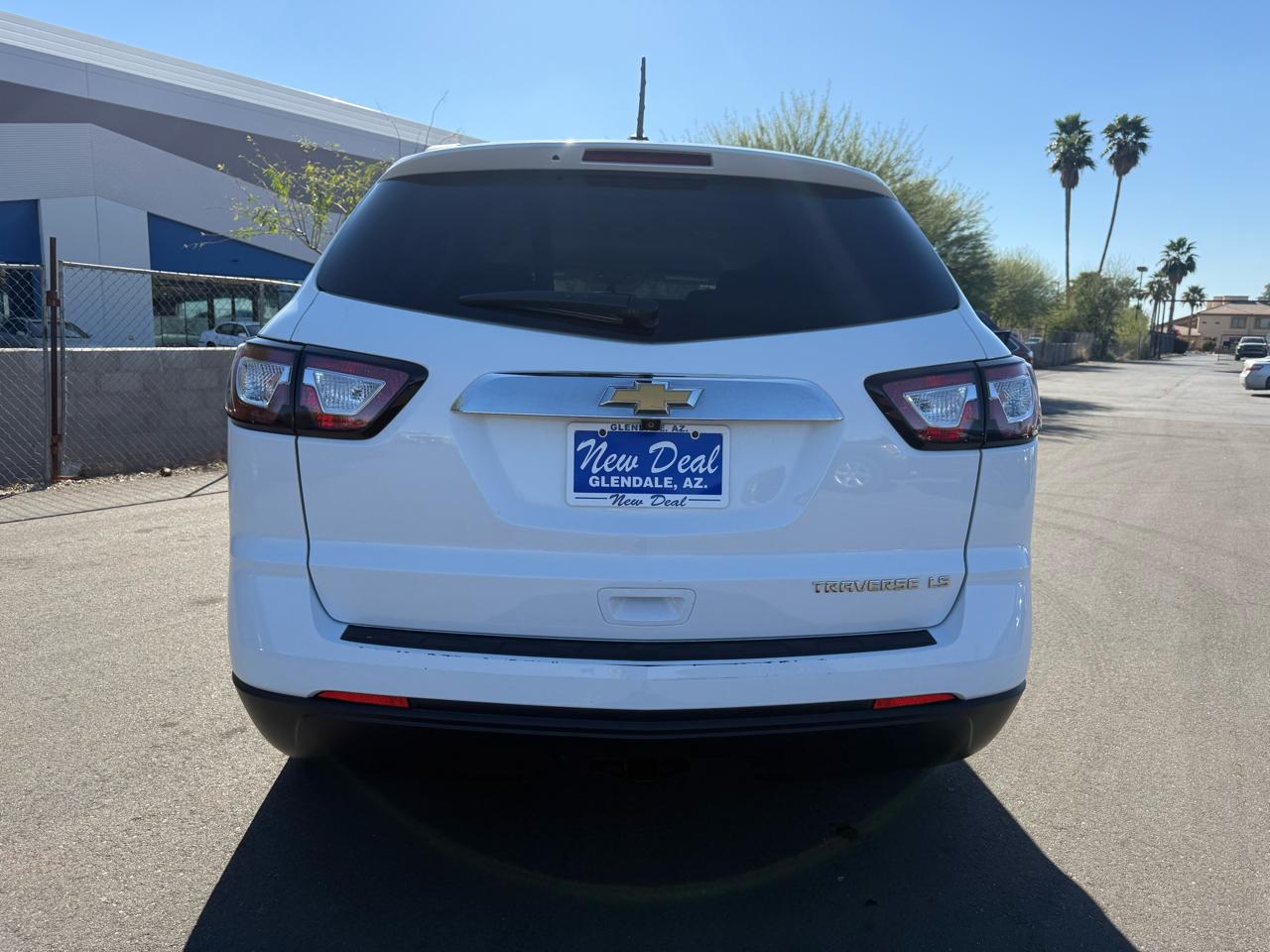 Chevrolet Traverse LS FWD w/PDC 2016