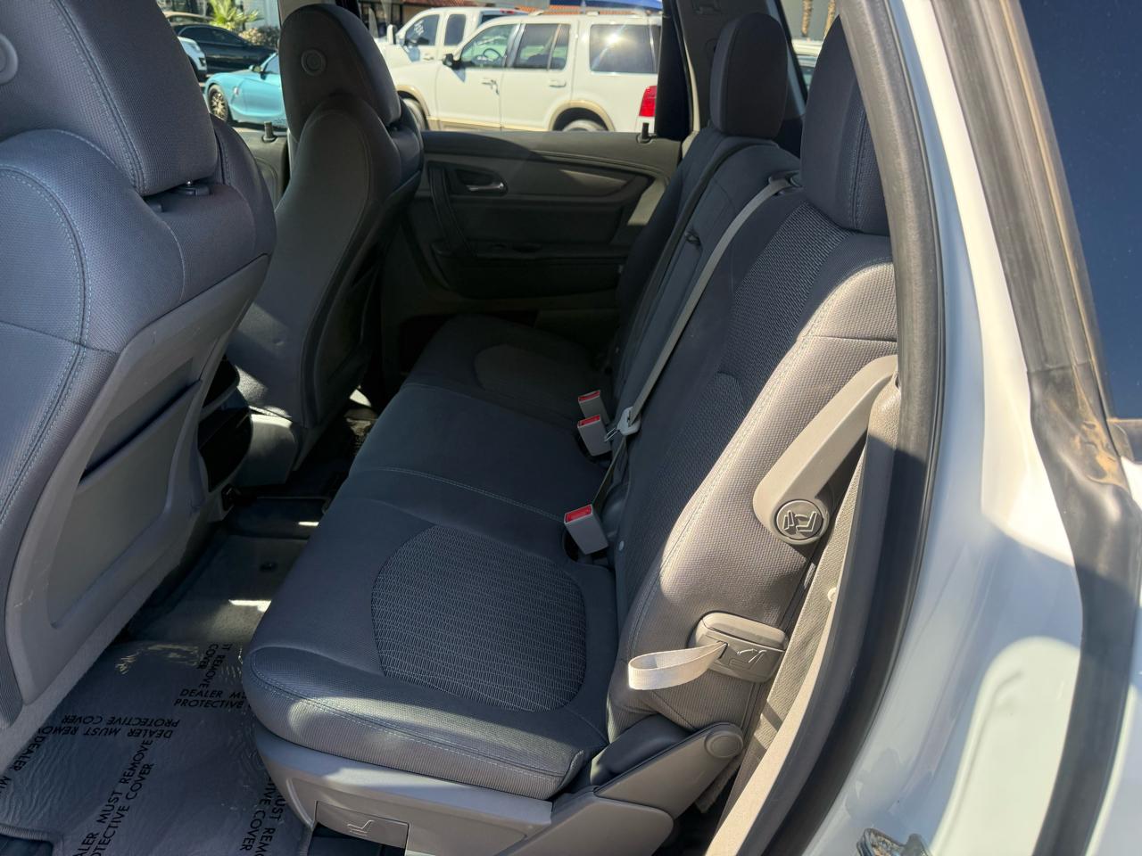 Chevrolet Traverse LS FWD w/PDC 2016