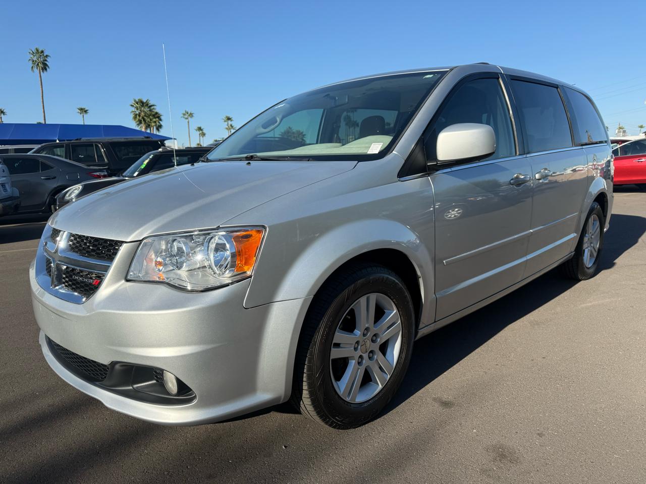 Dodge Grand Caravan Crew 2011