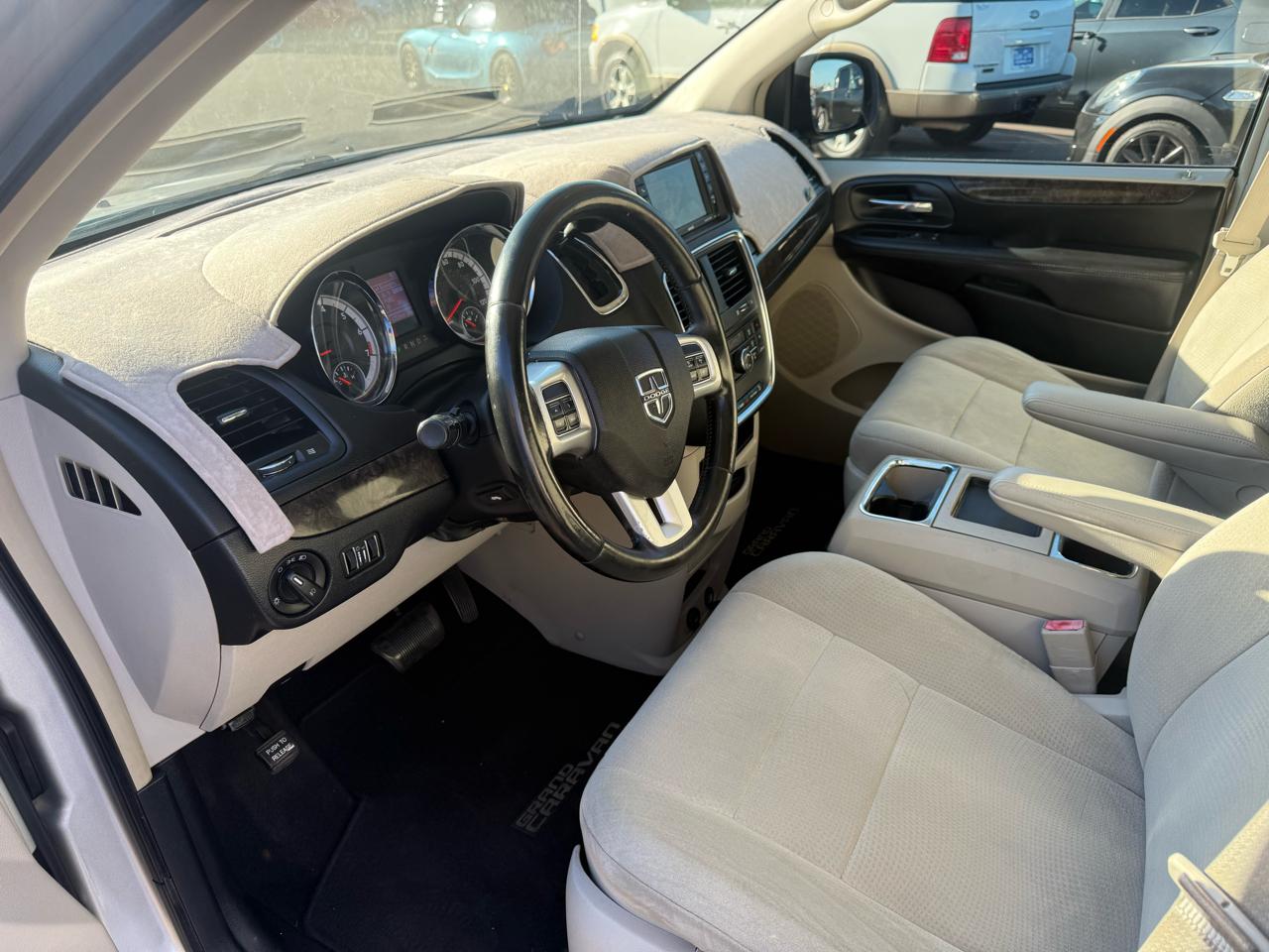 Dodge Grand Caravan Crew 2011