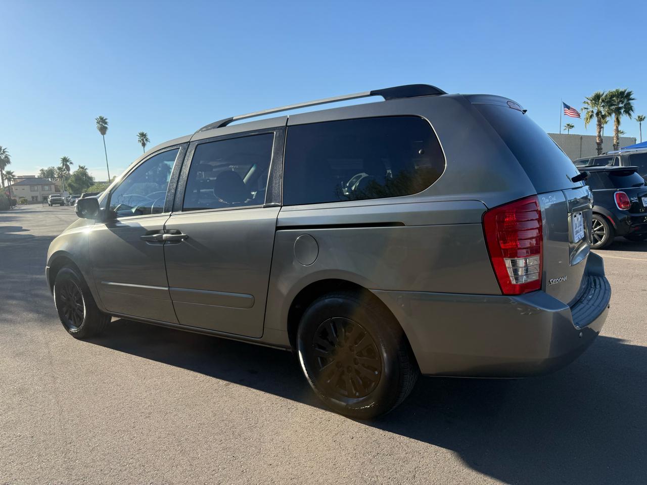 Kia Sedona LX LWB 2012