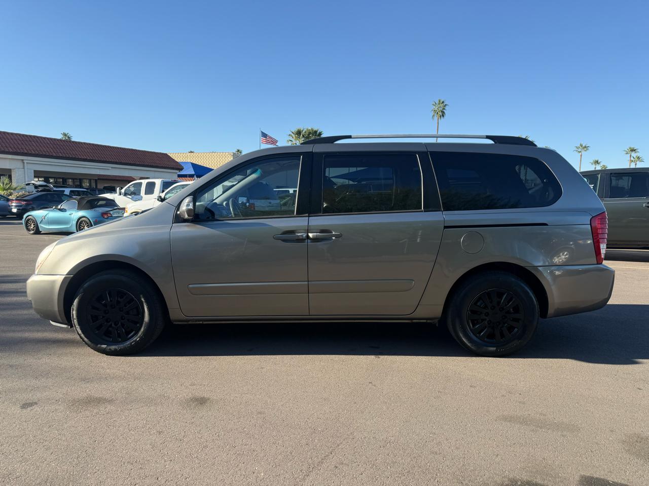 Kia Sedona LX LWB 2012