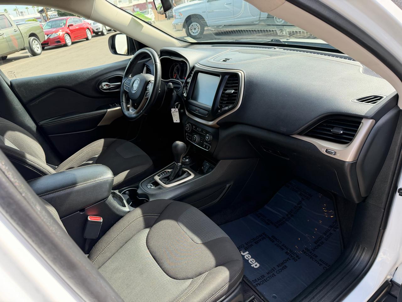 Jeep Cherokee Latitude 4WD 2017