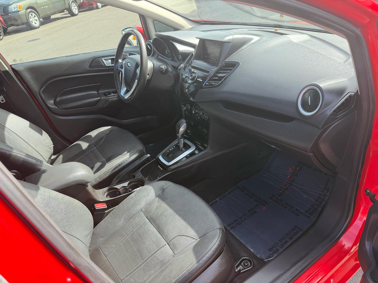 Ford Fiesta Titanium Sedan 2015