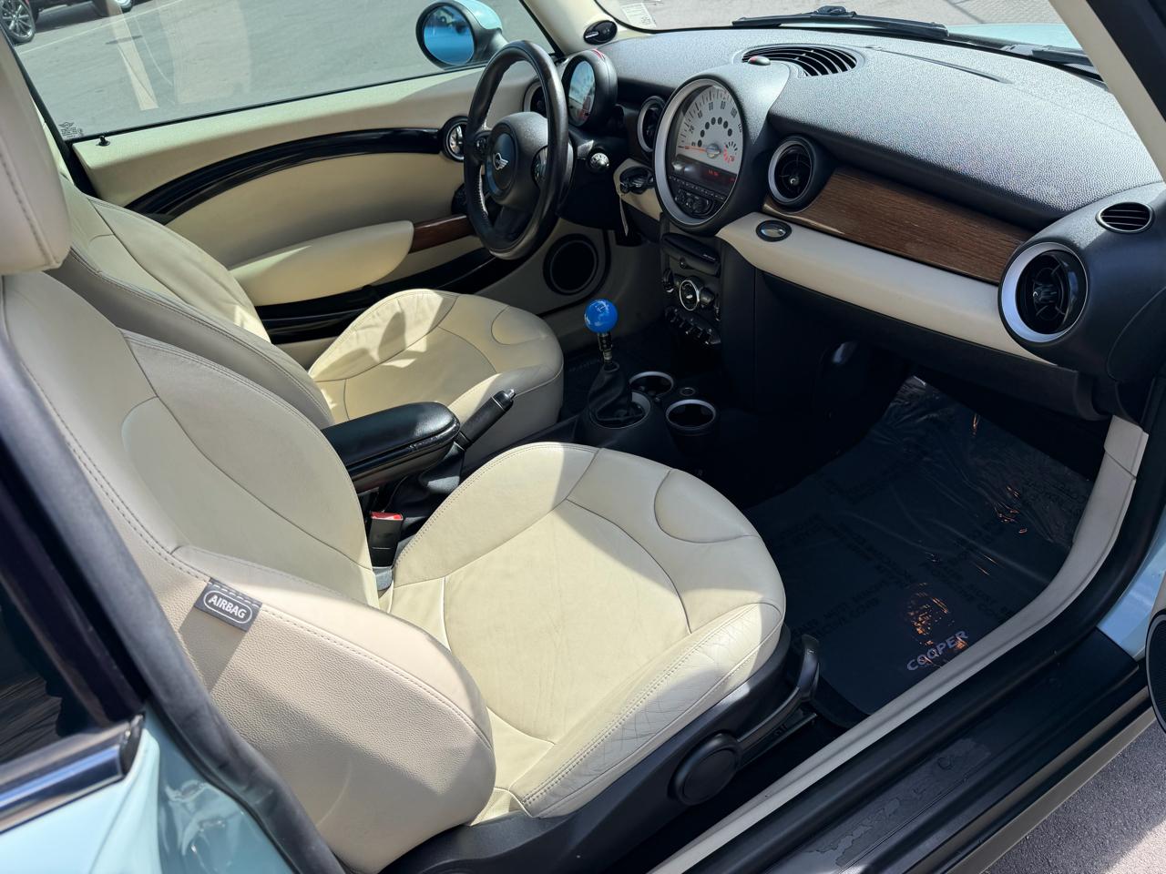 MINI Cooper Base 2012