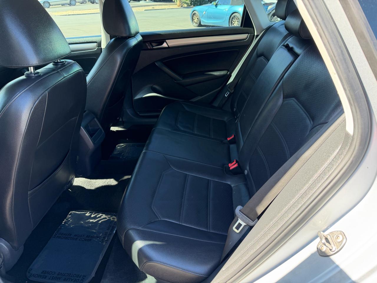 Volkswagen Passat Sport PZEV 5M 2015