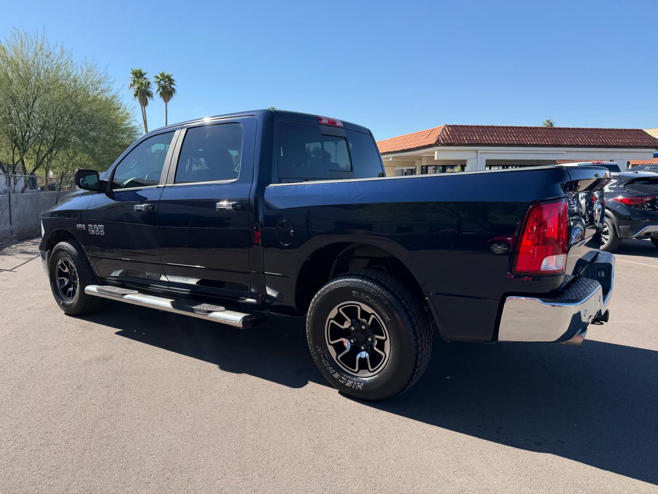 RAM 1500 4WD Crew Cab 140.5" Big Horn 2016