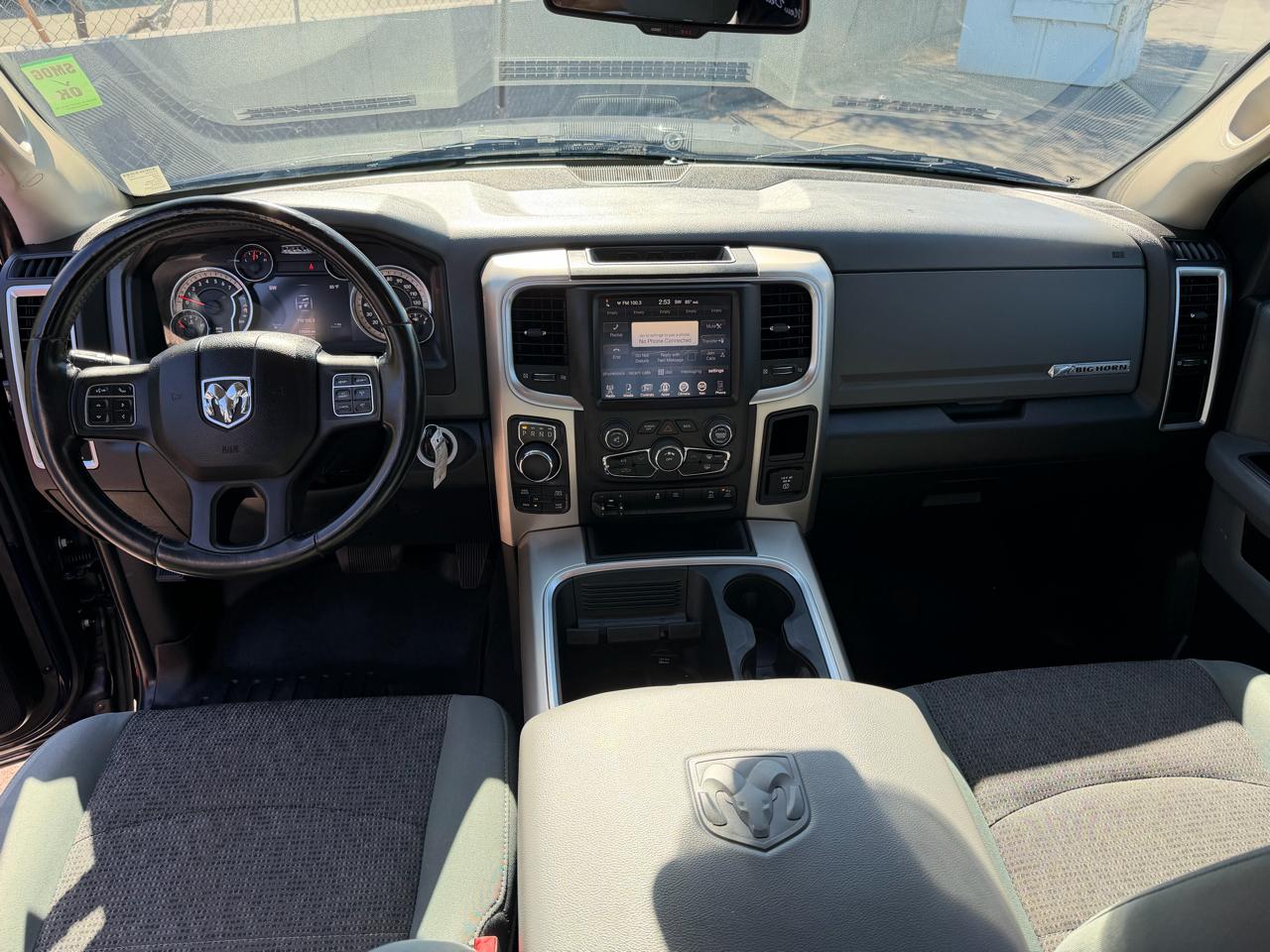 RAM 1500 4WD Crew Cab 140.5" Big Horn 2016