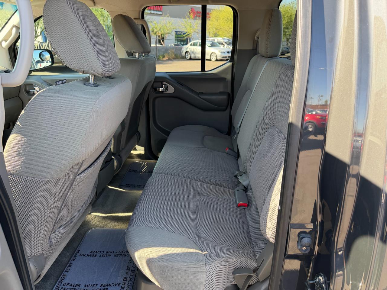 Nissan Frontier S Crew Cab 2WD 2013