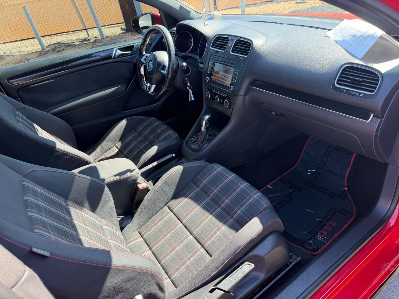 Volkswagen GTI 2-door 2012