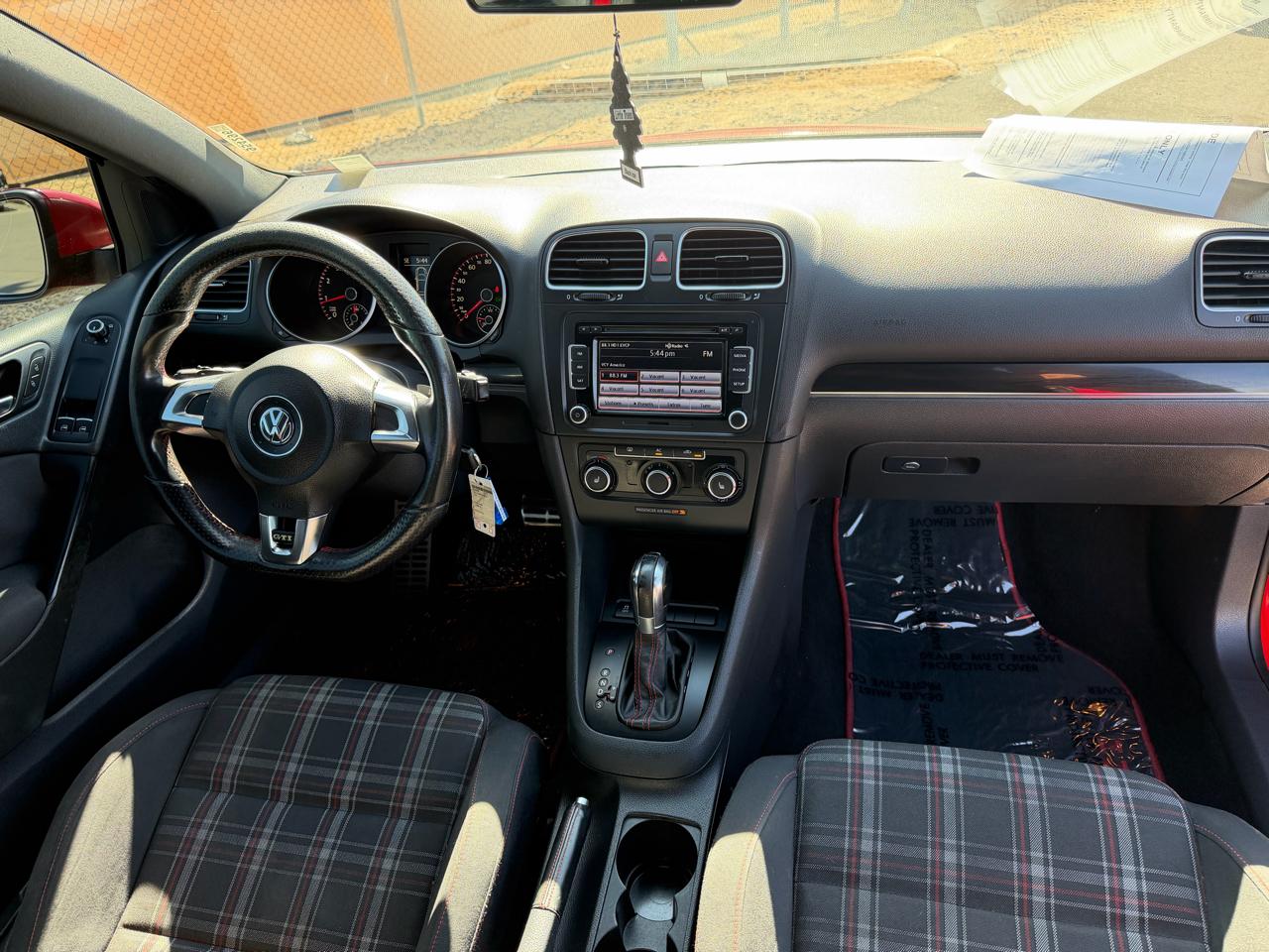 Volkswagen GTI 2-door 2012