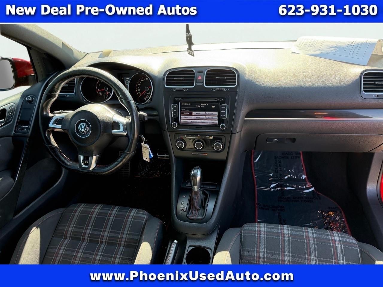 Volkswagen GTI 2-door 2012