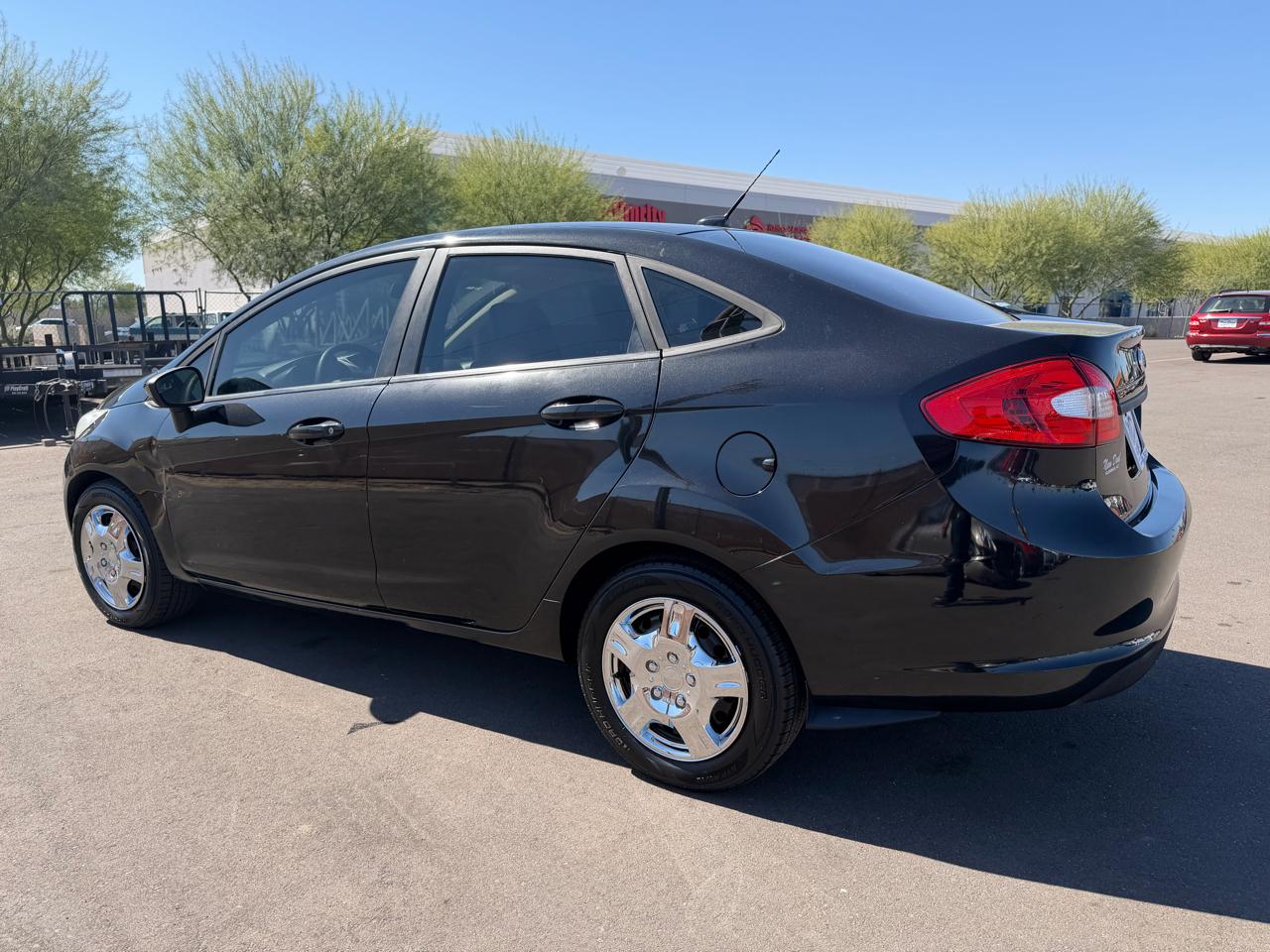 Ford Fiesta S Sedan 2011