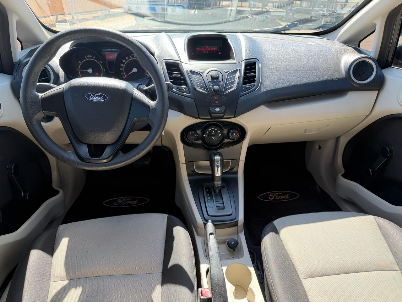 Ford Fiesta S Sedan 2011
