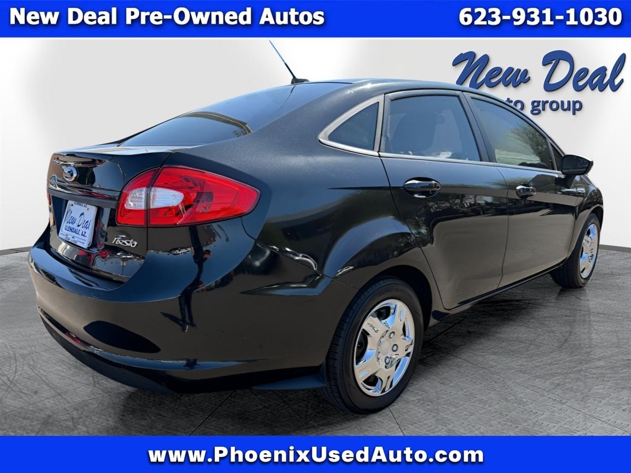 Ford Fiesta S Sedan 2011