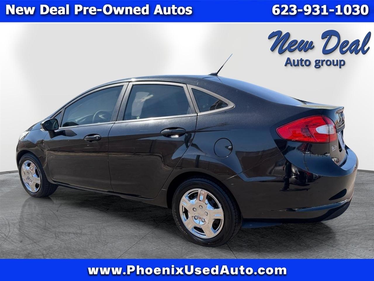 Ford Fiesta S Sedan 2011