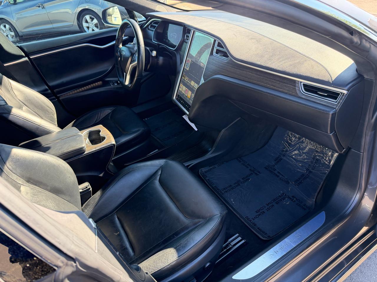 Tesla Model S 90D 2016