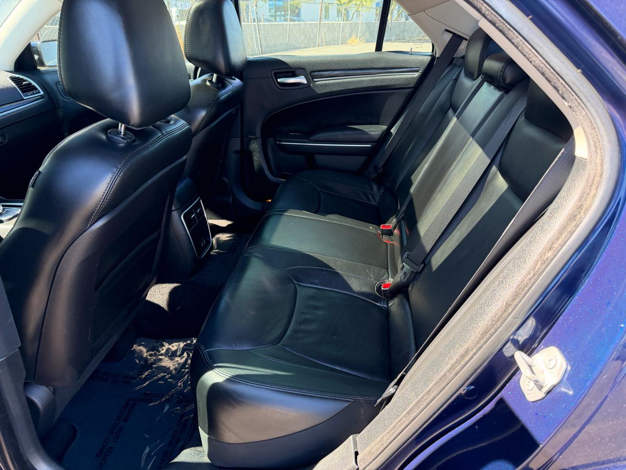 Chrysler 300 Limited RWD 2016