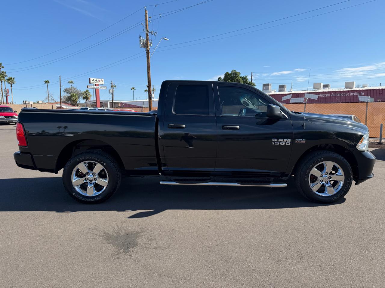 RAM 1500 2WD Crew Cab 140.5" Express 2018